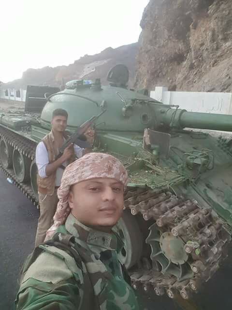 Southern Resistance capture pro-Hadi forces tank.   