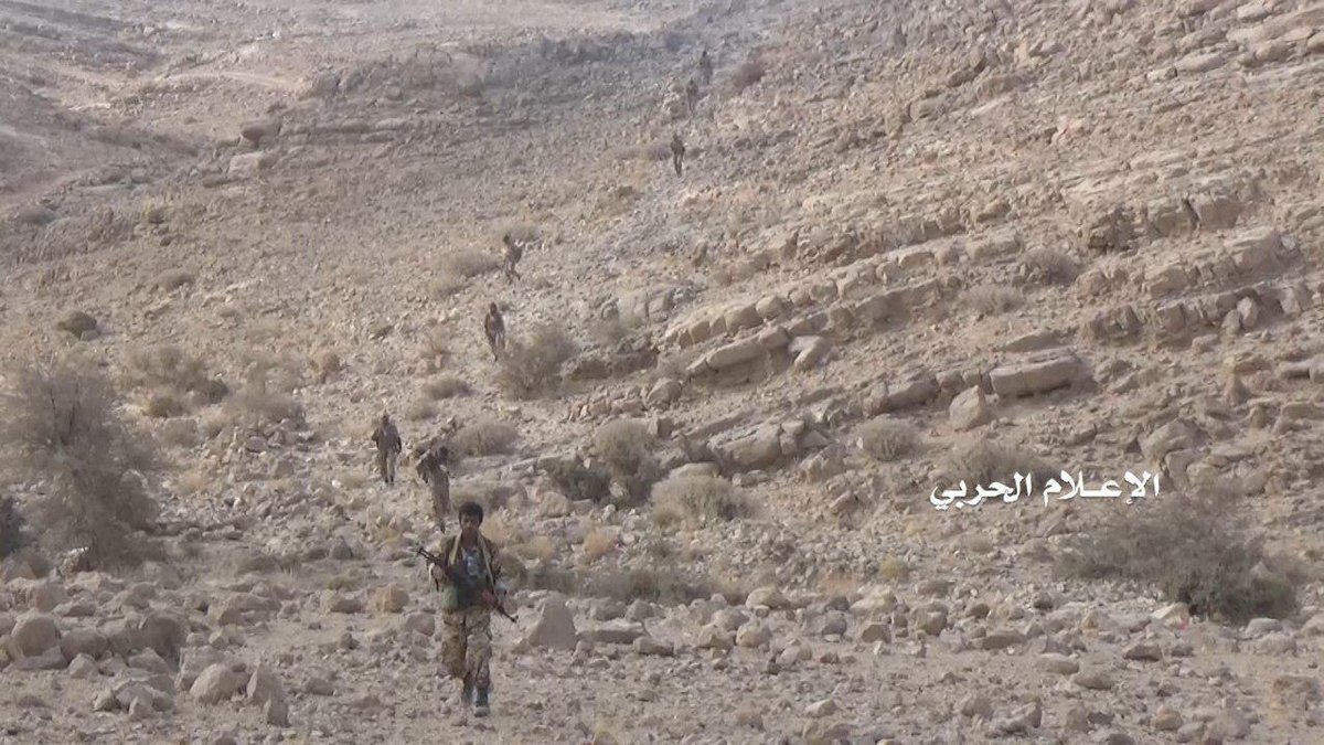 Houthi forces continue offensive in Yam Range, Nihm.   