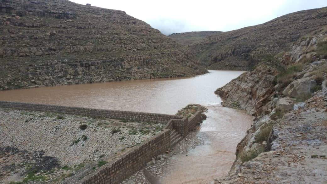 Hababah Dam in the district of Thula, northern Yemen's Amran, has collapsed today due to heavy rains. It is one of the biggest dams in the province and expected to flood tens of houses