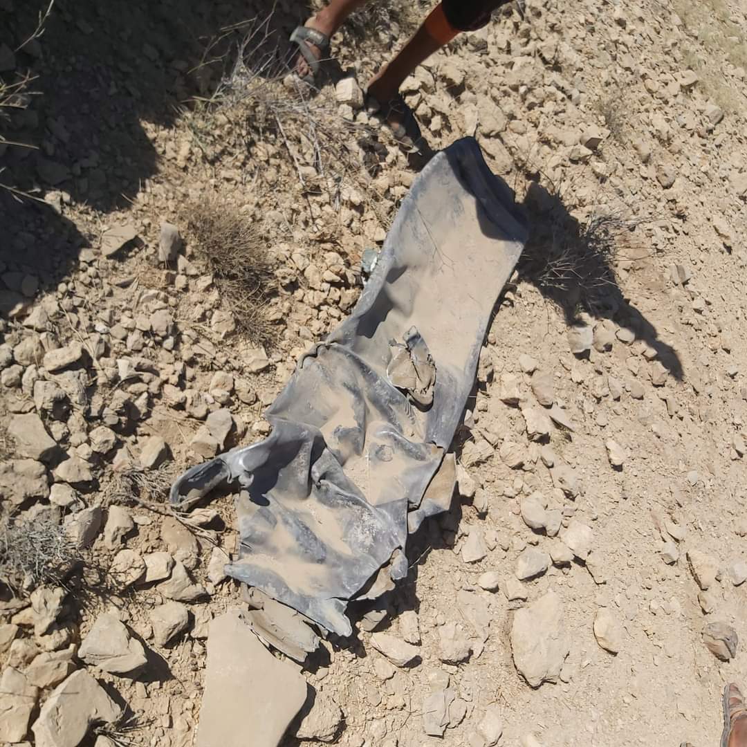 A suspected Houthi missile landed near Dhamar city, central Yemen, this morning, according to locals. The missile was reportedly fell down a few minutes later after launch