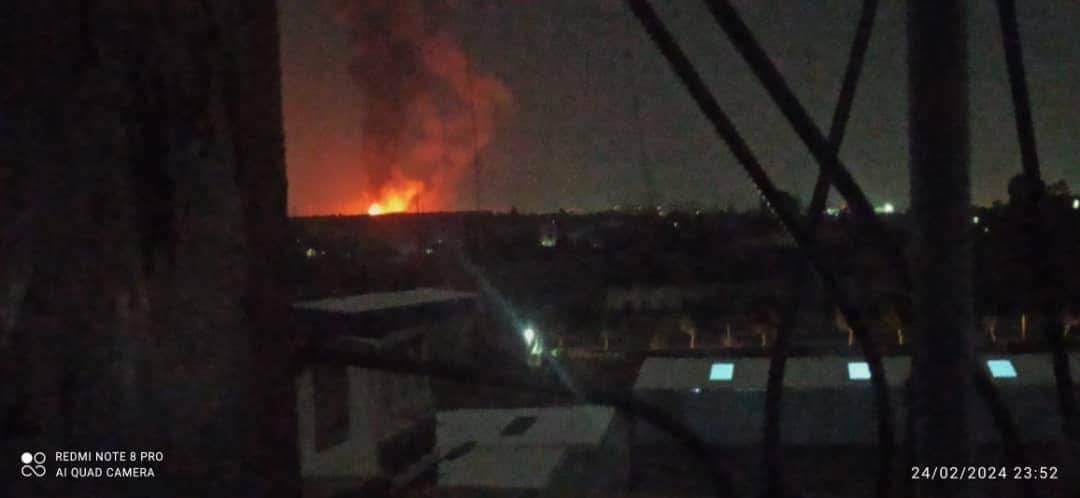 سماع دوي انفجارات في صنعاء إثر غارات شنتها مقاتلات أمريكية على مواقع تابعة للحوثيين