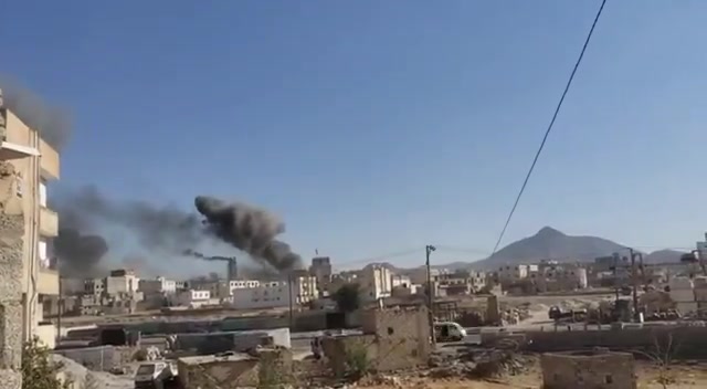 Footage claiming to show Strikes against the Hizyaz Power Station, on the Southern Outskirts of Sana'a in Western Yemen