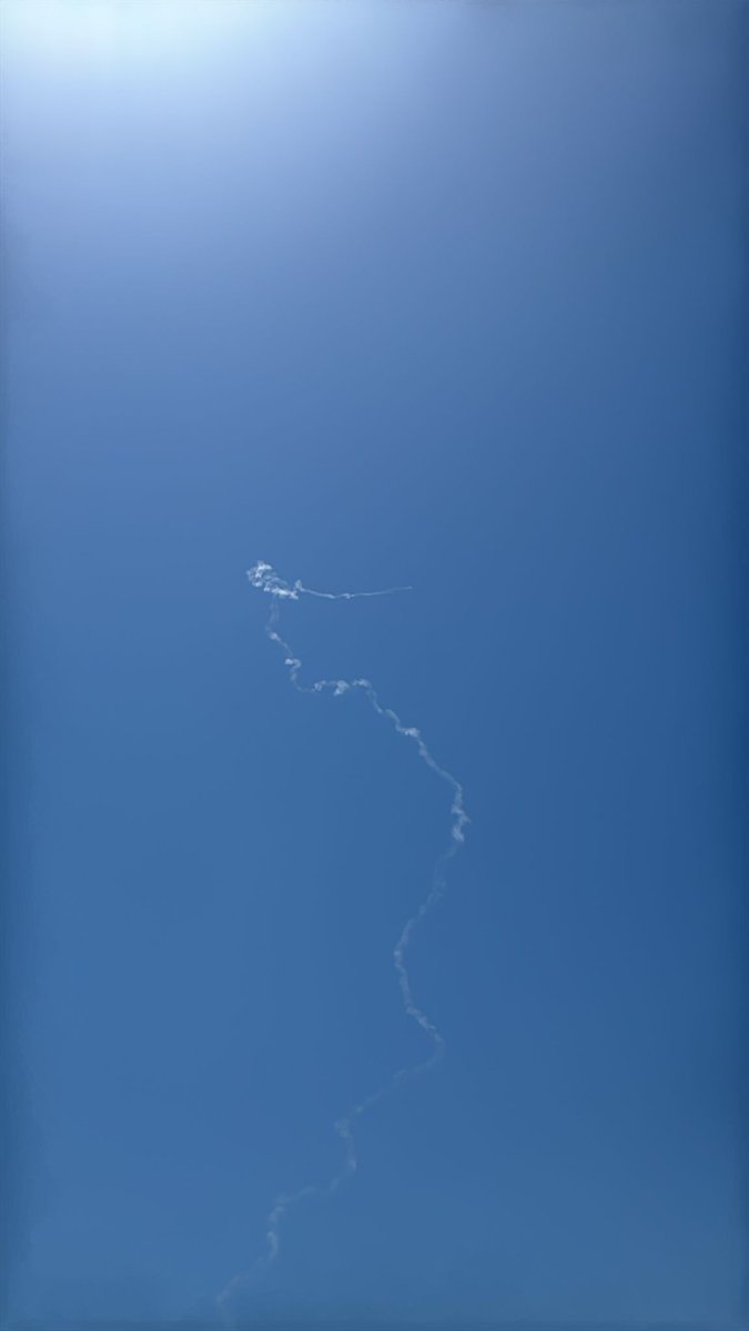 An interceptor missile was launched a short while ago over the southernmost city of Eilat, eyewitnesses report. No sirens sounded in the area. The Israeli army has not yet commented