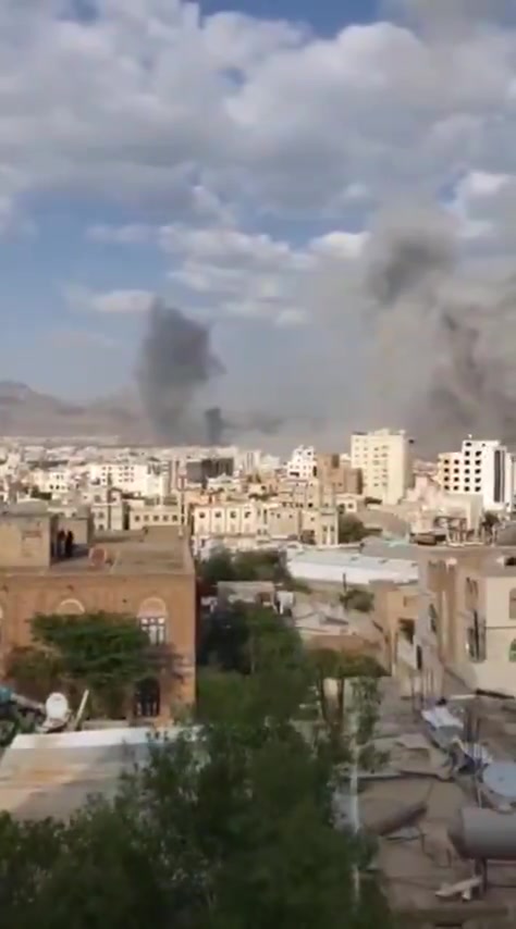 Video of the first moments after the air force launched a series of raids on the Yemeni capital, Sana'a.