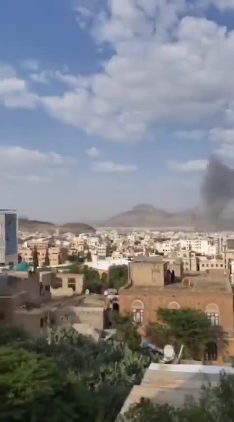 Video of the first moments after the air force launched a series of raids on the Yemeni capital, Sana'a.