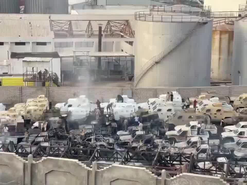 Saudi airstrikes hit Yemen’s Mukalla Port, targeting ships from the UAE carrying armored vehicles and weapons for UAE-backed Southern Transitional Council (STC) separatists. Tensions between Saudi-backed and UAE-backed forces have escalated sharply after pro-UAE forces seized large parts of eastern Yemen, ignoring Saudi warnings and even a recent warning airstrike.