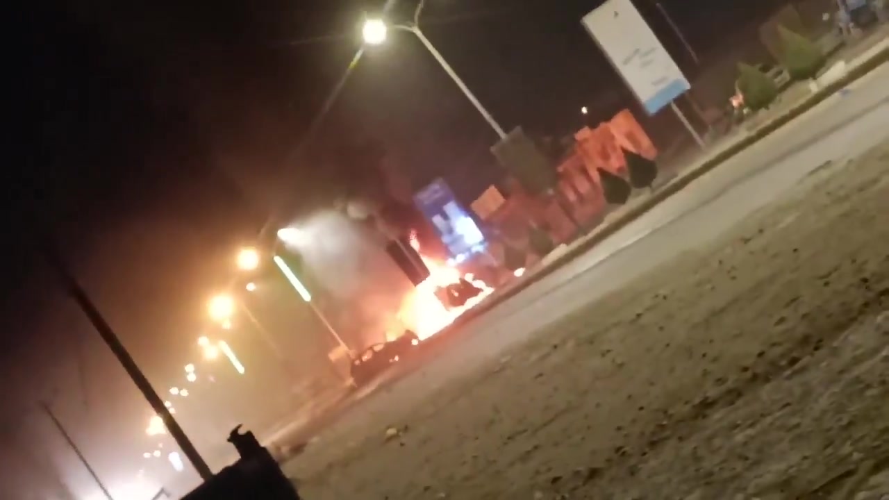 The first video shows a convoy of the 7th Brigade of the National Shield Forces @diralwatan, commanded by Ali Ahmed al-Shutri al-Jahfi, mobilizing toward Al-Qatan. Second footage from Al-Qatan shows intense street fighting, including a military vehicle on fire. The third video appears to show Hadrami tribal fighters, likely linked to Sheikh Amr bin Habrish @AmrHabriesh, seizing the gate of the 1st Military Region Command. The fourth video shows @STCSouthArabia forces mobilizing and withdrawing eastward via the Tarim checkpoint. These footage indicates a noticeable but largely quiet expansion of Saudi-backed forces aligned with Yemen’s internationally recognized government, unfolding on the first day of the CHO operation.The Camps Handover Operation CHO and the Limits of De-Escalation