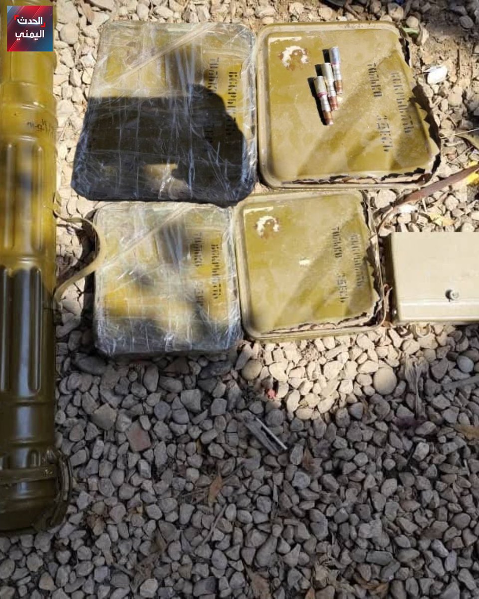 Security forces in Al-Mahra Governorate announced the arrest of a six-member cell involved in theft and drug trafficking during raids carried out with the support of the Homeland Shield Forces in Al-Ghaydah. They recovered stolen and looted state property, including vehicles, and seized quantities of ammunition and narcotics.