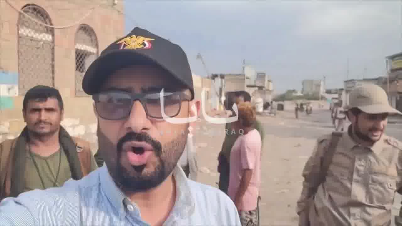 Houthis forces positioned in front of the Khawkhah police directorate.