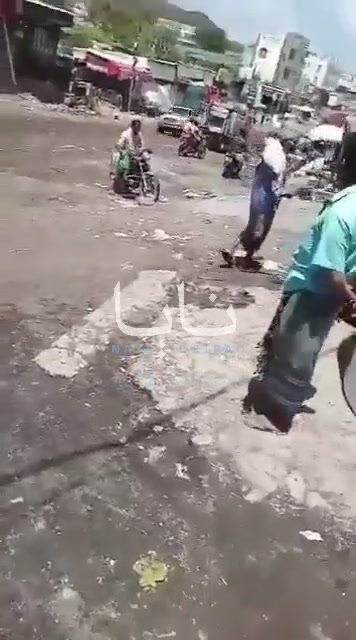 Δυνάμεις Χούτις καταλαμβάνουν κεντρική αγορά και συνεχίζουν την προώθηση προς την Τάρμπα, στην Αδέν.