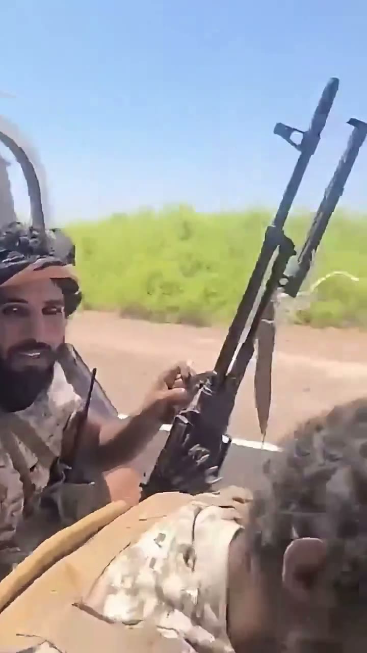 Pro-govt forces in Dhubab near Bab Al-Mandab