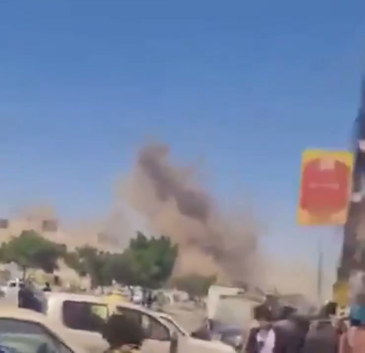 Airstrikes hit Houthi-controlled military base in Yarim area, Ibb Governorate, central Yemen